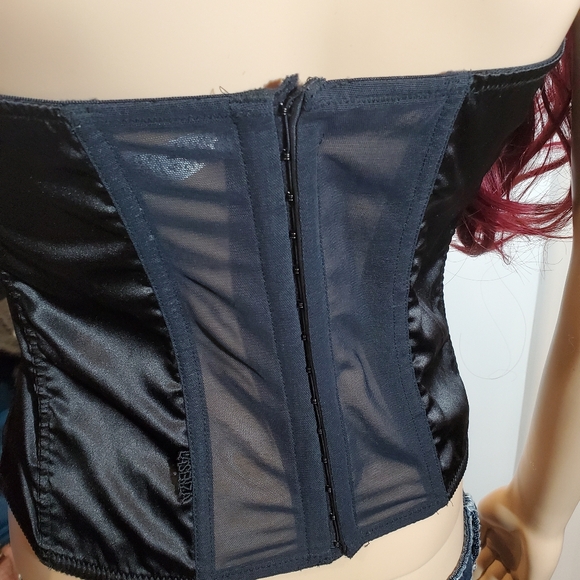 La Senza Satin Ribbon Corset - Picture 5 of 8